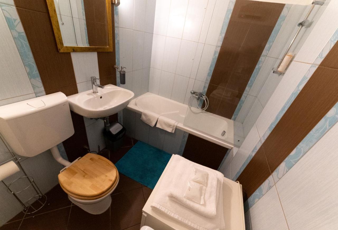 Kalvin Loft Apartment Budapest Ngoại thất bức ảnh